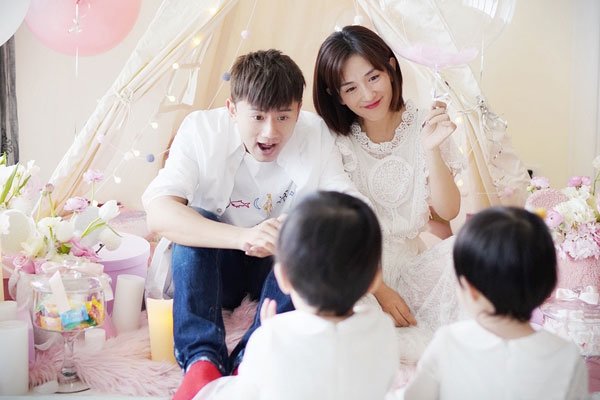 谢娜比张杰大了几岁 在一起被传过什么闲言碎语