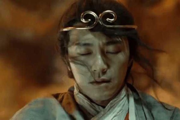 周星驰为什么不娶妻 一生爱过很多人却没有一个想过要公开