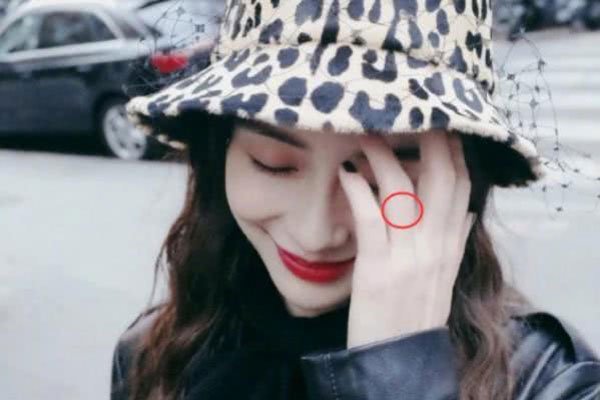 杨颖和黄晓明为什么离了婚 回应婚变模范夫妻感情发生变化