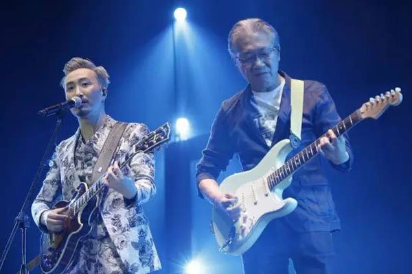 郑东汉2017身价福布斯掌握香港娱乐圈巨星命运的男人