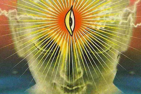 拥有天眼人的特征 比随处可见的监控镜头都要厉害能够预知未来 (http://www.smallgear.cn/) pm 第1张