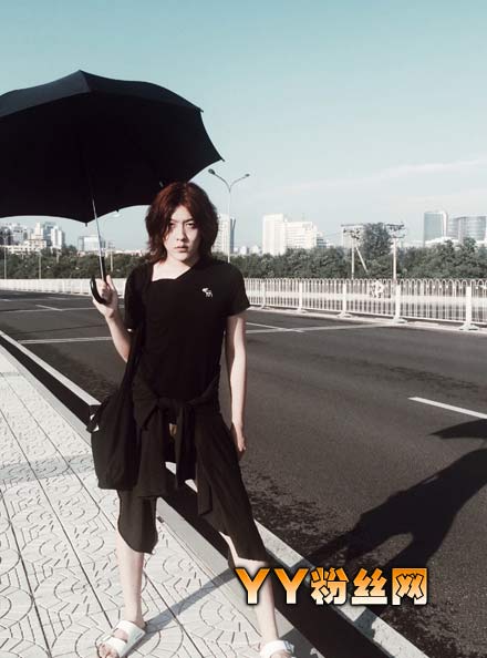 奇葩说出柜男神姜思达和樊野在一起了吗 姜思达为什么叫大美玲