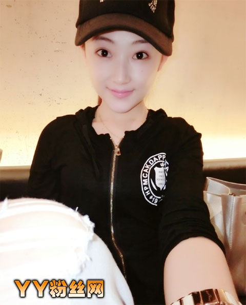 �ǳ�����СŮ������΢��������Χ ��������Ѫ˽���մ�ϼ�