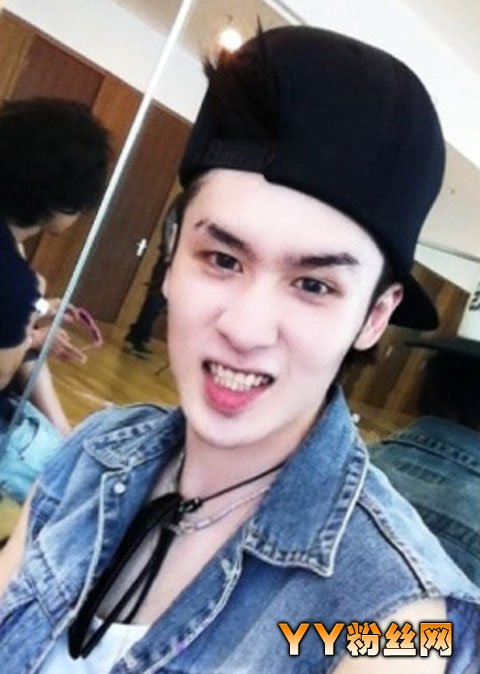 ������Ů���ζ���Ƭ(������) �����ᳪEXO������EOX�۽�ͣ