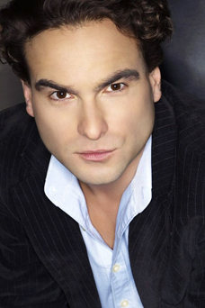johnny galecki ĸMary LouǸʲô