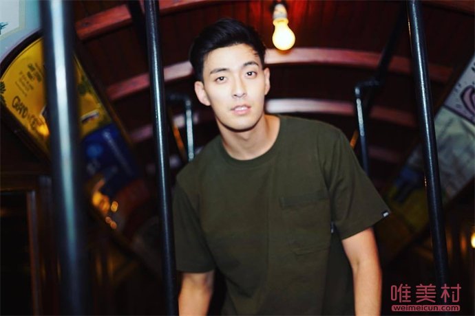 james������Ů����˭ ��Ů��Լ�ᱻż��
