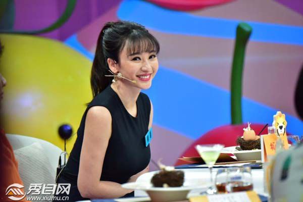 柳岩胸多大 和马东的互掐火药味十足