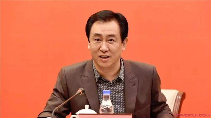 许家印后台背后的靠山是谁 以前是谁的马仔