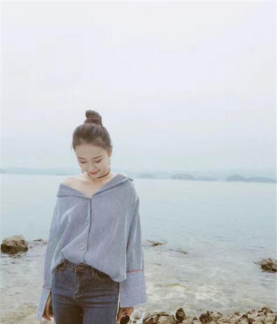 我叫欧拉小仙女微博是谁 周杰伦演唱会上小仙女