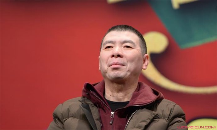 冯小刚的白斑是怎样治好的 冯小刚的脸并没有治好