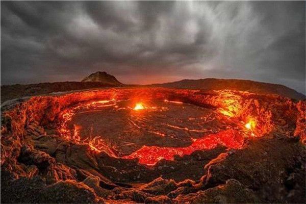 地狱之门火还在烧吗 地狱之门大火为何不扑灭