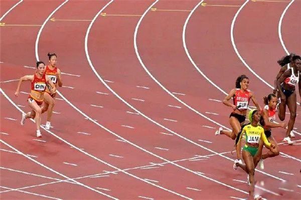 Ů��4x100�׽����������¼�Ƕ��� ���������ھ����ĸ�����