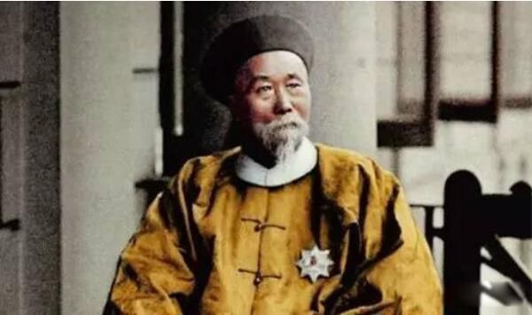 李鸿章简介及其人物评价 李鸿章是忠臣还是千古罪人