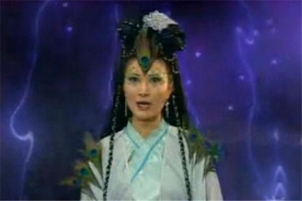 孔雀大明王菩萨是男是女 佛母孔雀大明王菩萨的来历是什么