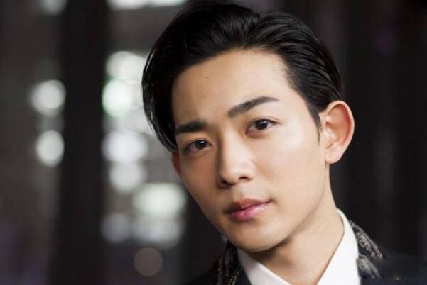 小狼狗是什么类型的男生 饭圈中小狼狗是什么意思?