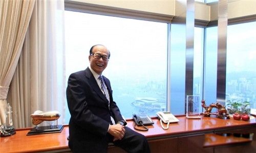 香港四大家族是指哪四大家族群 香港四大家族没有霍家和何家