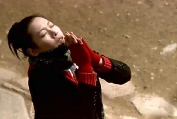 不能烧香拜佛的人有哪些 哪三种人不能去寺庙拜佛