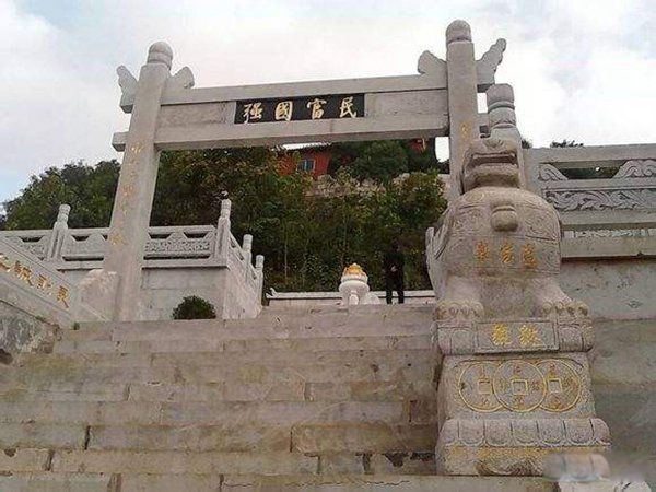 沈万三为什么被朱元璋杀了 沈万三的墓为什么葬在水里?不挖掘