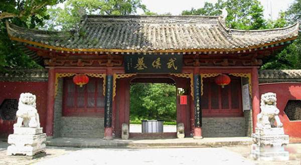 诸葛亮墓找到了吗?在哪里了 诸葛亮墓为何无人敢盗呢