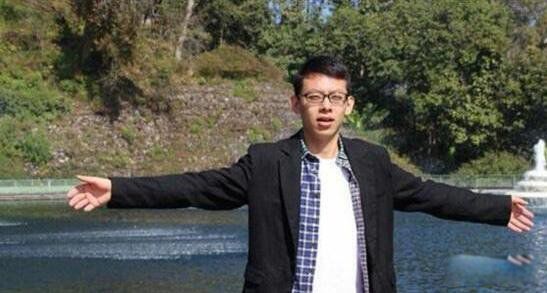 刘鑫的前男友陈世峰是谁 找关系当上大学老师