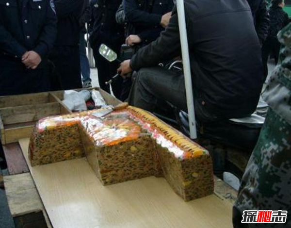 切糕为什么这么贵 切糕16万事件一刀下去倾家荡产