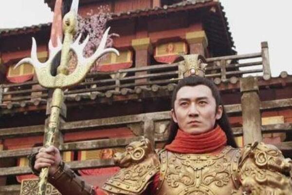 凤翅鎏金镗是什么兵器 凤翅鎏金镗使用者是谁