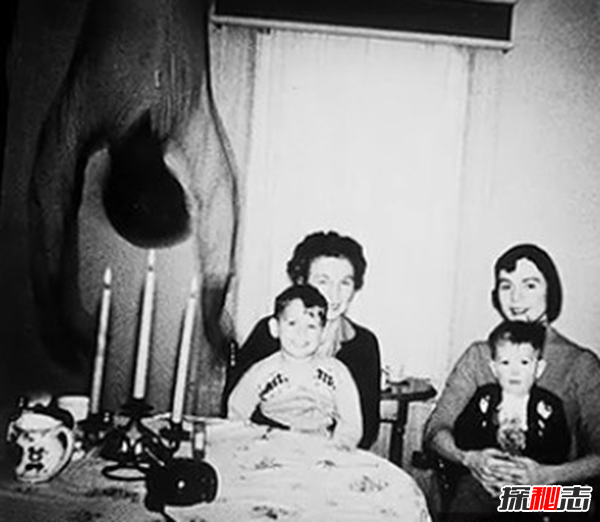 10张看懂了才恐怖的图片 看了吓死人的灵异图片