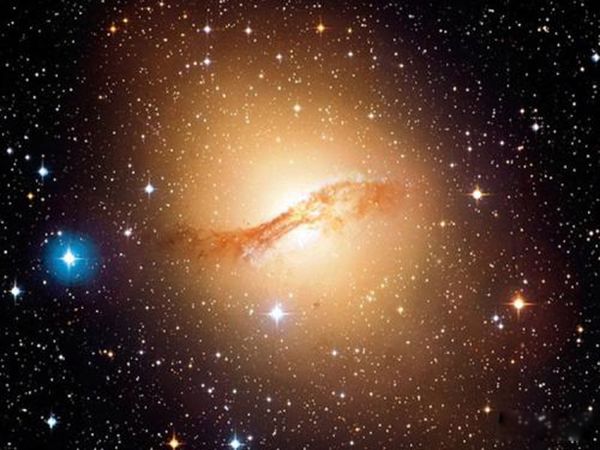 大爆炸宇宙论是谁提出来的观点 大爆炸宇宙论的主要内容是什么