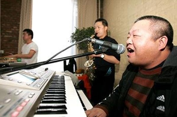 臧天朔什么原因怎么走的?为何坐狱 臧天朔斯琴格日乐爆肛是什么意思