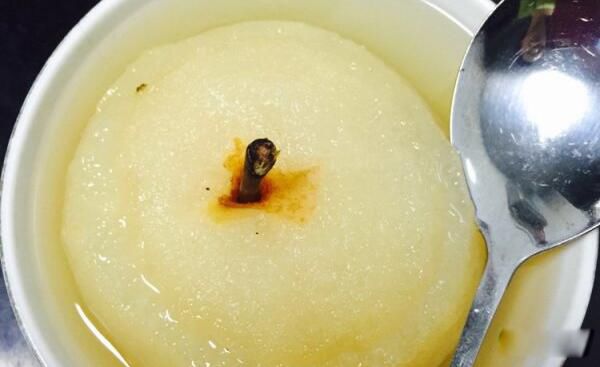 梨子炖冰糖的禁忌人群 梨子炖冰糖的功效与作用