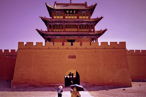 天下第一雄关是那个关 是居庸关还是嘉峪关?