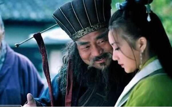 董卓简介及人生经历 董卓是谁杀掉的?真正的死因