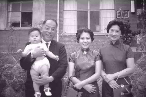张学良三个孙子是谁?现状 张学良与于凤至有几个孩子