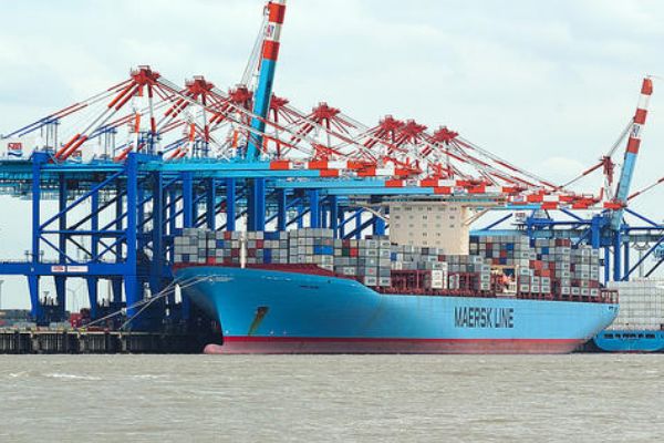 ȫ����ʹ�������ǰʮ�� PRELUDE FLNG�ж೤����