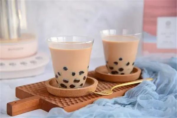 珍珠奶茶的珍珠是用什么做的? 珍珠奶茶里的珍珠对人体的危害