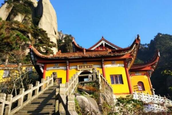 中国四大佛教圣地是哪几个 五台山佛光寺每年慕名而来的人很多