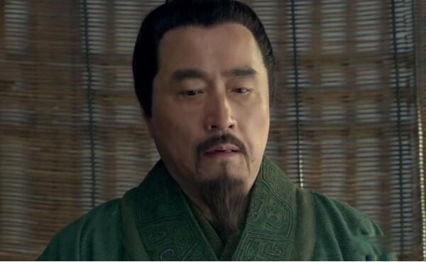 初汉三杰指的是韩信萧何和哪位西汉的谋士 初汉三杰谁的功劳最大