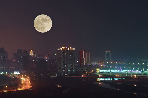 月亮别称及美名有哪些 月亮的高端叫法大全