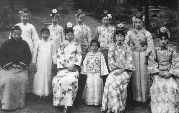 清朝选妃身体这处太小不准入宫 清朝选妃子的标准是怎么挑选的