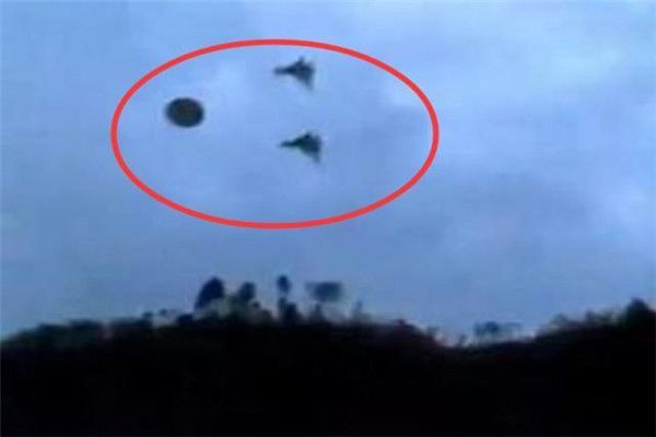 空军战机追击ufo不明飞行物 1998年河北沧州空军追ufo情况真相