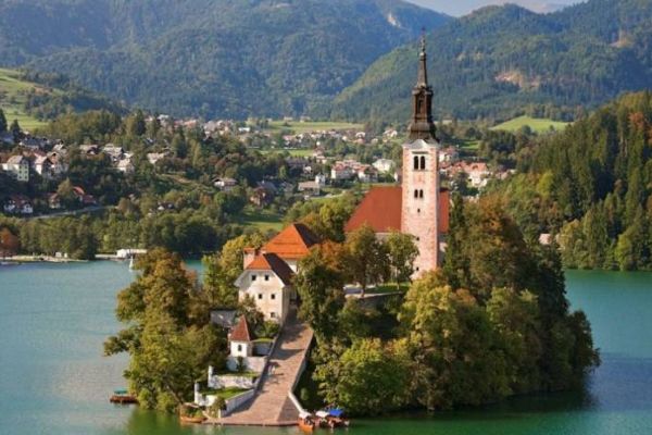 法国为什么被称为最浪漫的国家 世界上最美最浪漫的国家排名榜
