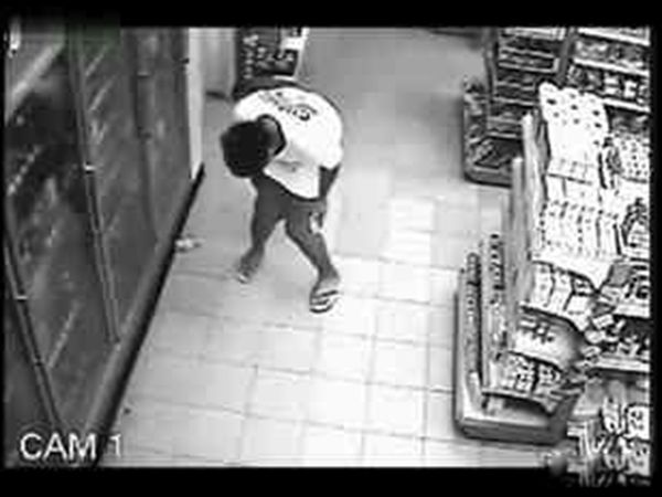 办公室灵异事件视频怎么回事 夜深人静的办公室出现鬼