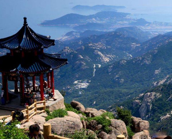 情侣爬泰山真的会分手吗 为什么不建议情侣爬泰山