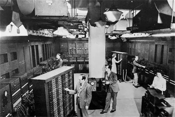 ��һ̨���Ӽ������ʲô���� ��һ̨���Ӽ������1946�����������Ƶ�