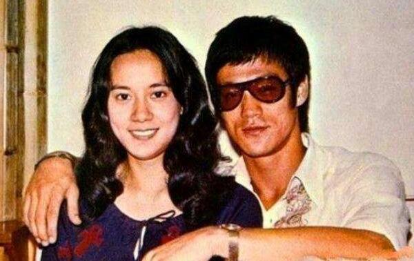 丁佩与李小龙之间的故事 他俩到底是什么关系