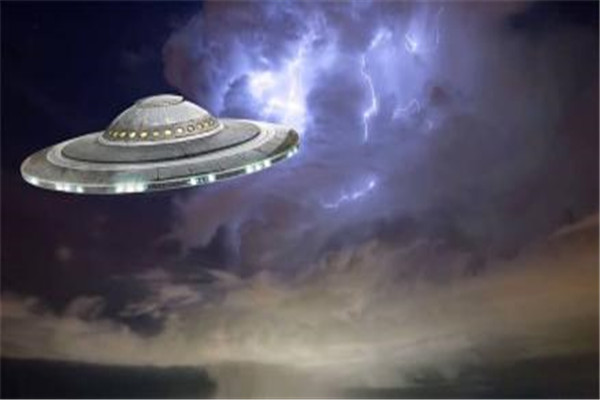 中国击落ufo外星人是真的吗 活捉外星人震惊世界