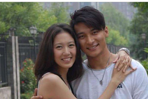 靳东高露什么关系 兄妹因为什么关系不好
