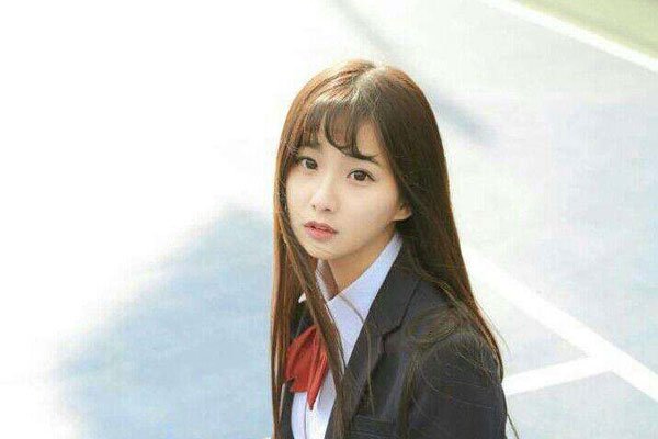 戚蓝尹是做什么的 结婚之后不工作靠若风
