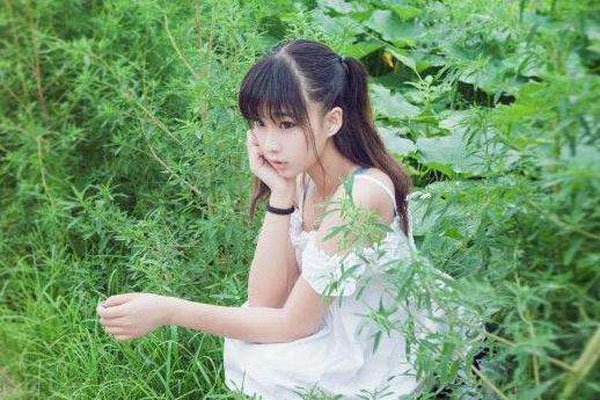戚蓝尹是做什么的 结婚之后不工作靠若风