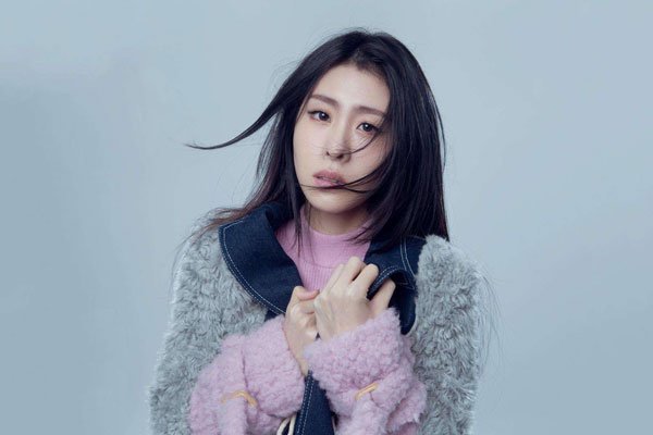 李嘉格和张碧晨取关怎么了 一个歌手一个演员没有利益冲突